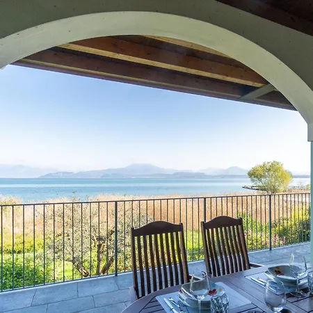 アパート Miragarda ペスキエーラ・デル・ガルダ