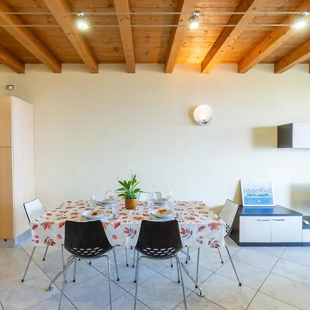 アパート Miragarda ペスキエーラ・デル・ガルダ